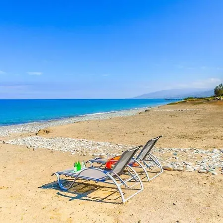 In Sleeps 8 With Air Con And Wifi